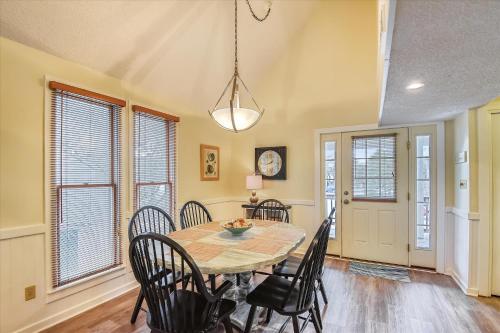 Three-Bedroom Apartment image 10