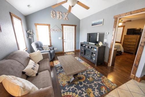 KH205- Lazy Dazy in Kitty Hawk (NC)