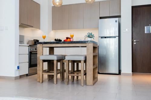 Comfortable Stylish Haven - Great Community - image 9