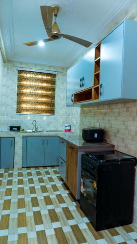 Kjøkken, Opheboat Villa and Cuisine Services in Kpeshie