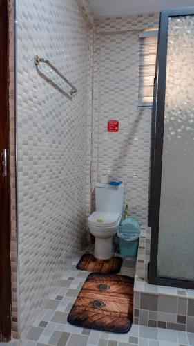 One-Bedroom Apartment image 4