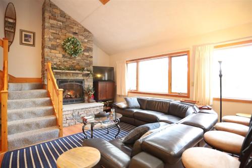 Goose Hollow 19, E Goose Hollow 19, E