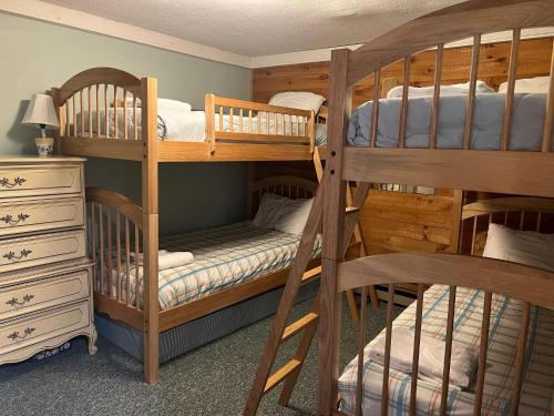 Goose Hollow 19, E Goose Hollow 19, E