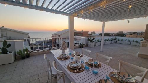 RoofTop Anzio - a 100m dalla spiaggia con vista a 360, Anzio (foto 7)