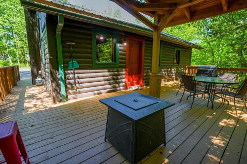 The Big Little Cabin with Hot Tub! - image 11