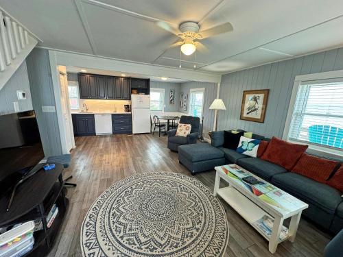 KH4117- Beach Balm in Kitty Hawk (NC)