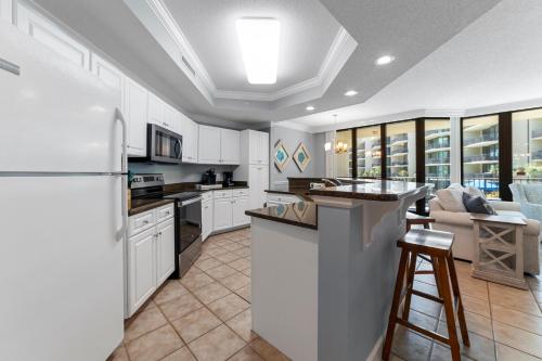 Phoenix On The Bay 1225 by Liquid Life in 卡斯威爾