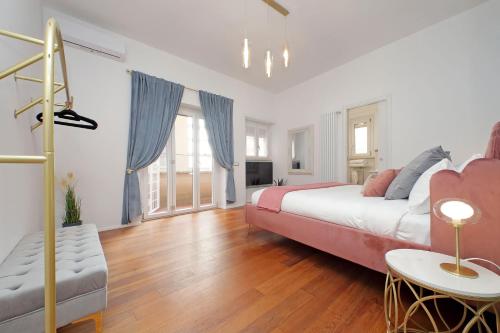 New Apartment with balcony - 150m Metro A, Řím (fotografie 4)