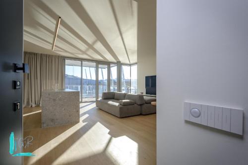Luxury Waterfront Apartment, Janov (fotografie 8)