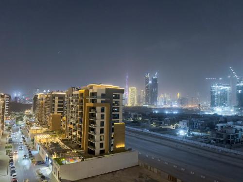 Luxury 3BR near to Downtown - Burj Khalifa & Pool Views - 10 min to Dubai Mall, Dubaj (zdjęcie 7)