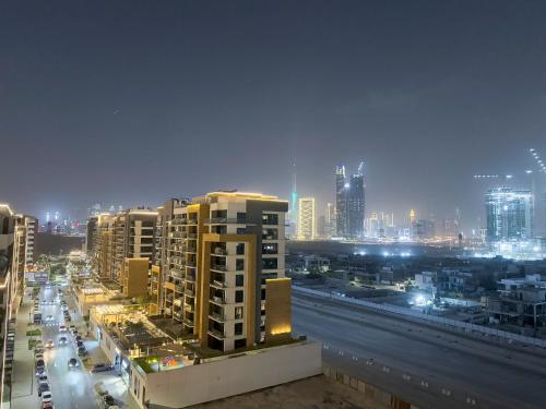 Luxury 3BR near to Downtown - Burj Khalifa & Pool Views - 10 min to Dubai Mall, Dubaj (zdjęcie 6)