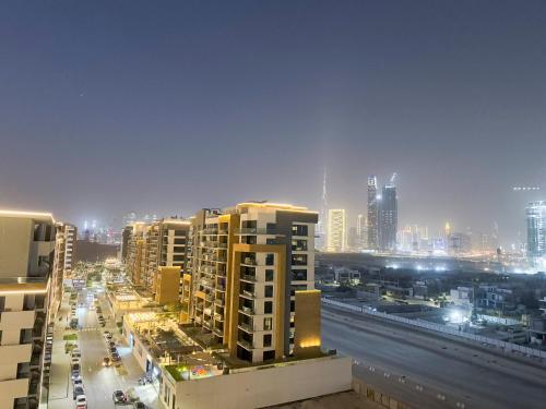 Luxury 3BR near to Downtown - Burj Khalifa & Pool Views - 10 min to Dubai Mall, Dubaj (zdjęcie 5)