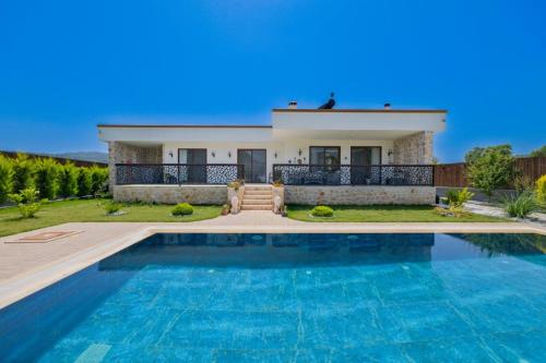 Villa Aleyna – khách sạn tại Uzumlu