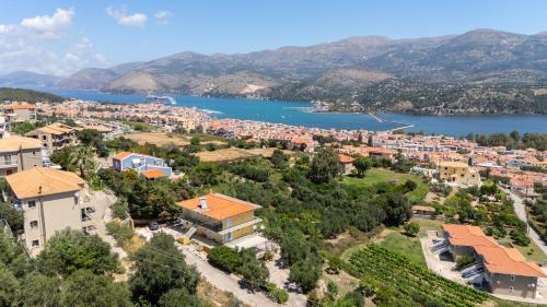 Apaggio di Argostoli Apartments - private parking & sea view in Lassi
