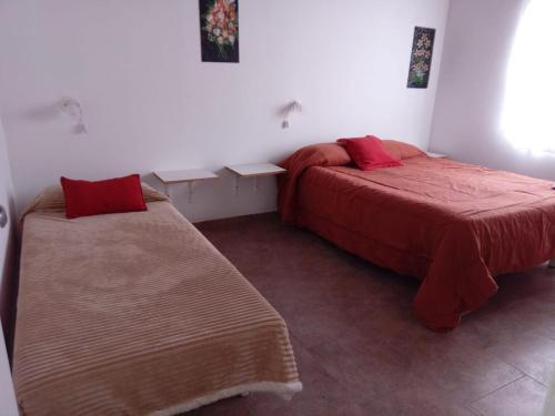 4 twin beds, 1 sofa bed