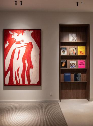 Hotel California - image 9