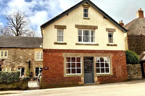 Dog Friendly 4-Bedroom Cottage in Quaint Village gîte à louer Hognaston