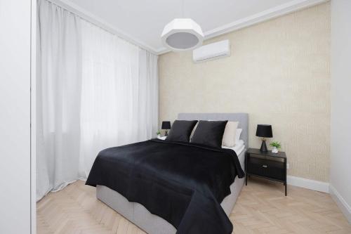 Modern Apartments with Air Conditioning in Warsaw Close to Three Parks by Renters Prestige, Warsaw