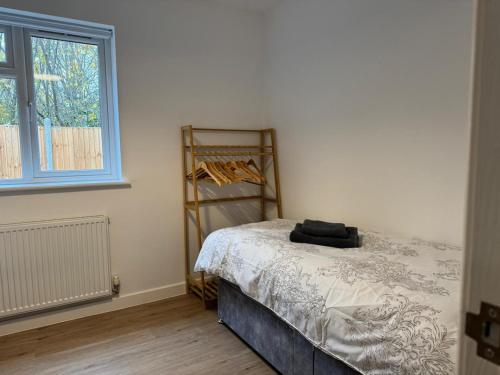 Comfortable 2 Bed Apartment Comfortable 2 Bed Apartment