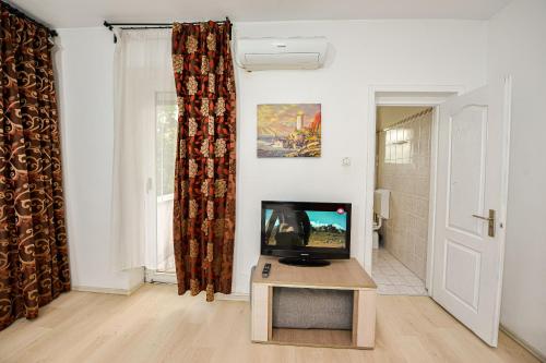 The Lincoln Suites - Central Shabbat Friendly Apartments - image 2