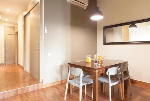 Superior Apartment image 6
