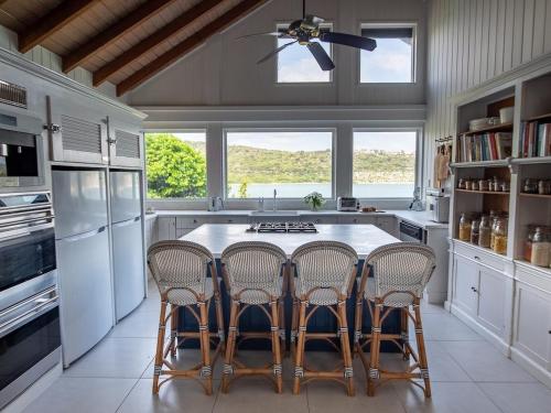 The Seahouse Antigua SEAFRONT in Mamora Bay