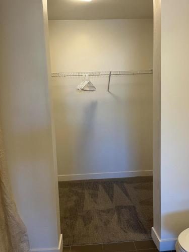 Resort-Inspired Bliss- Modern & Cozy Apartment Resort-Inspired Bliss- Modern & Cozy Apartment