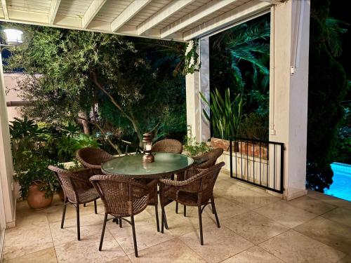 Moran Villa – khách sạn tại Caesarea
