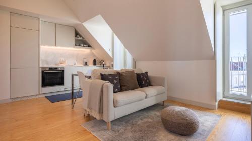 Elegant City Stay in Graça by LovelyStay, Лиссабон