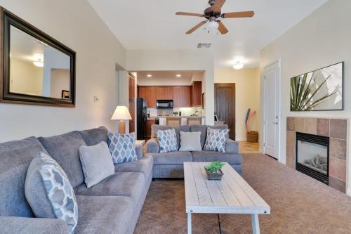 Tranquil Ground Floor Villa in Heart of La Quinta, La Quinta