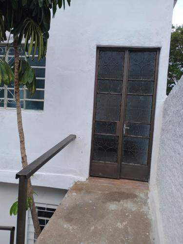 Casa 2 perto do Centro e UFLA in 多斯伊佩斯