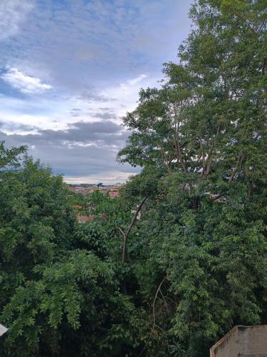 Casa 2 perto do Centro e UFLA in 多斯伊佩斯