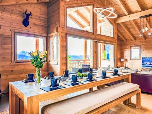 Chalet Gingembre 12 by Interhome in Raerettes