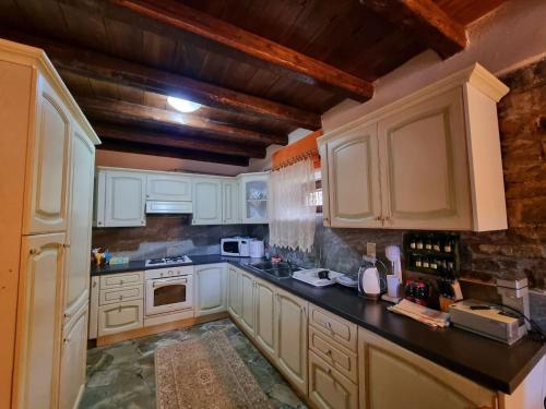 Αρχοντικό στο Διπόταμο (Αρχοντικο στο Διποταμο) in 迪哥里福