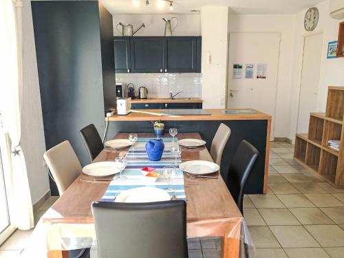 Apartment Les Mas de la Mer-4 by Interhome in Saint Aygulf