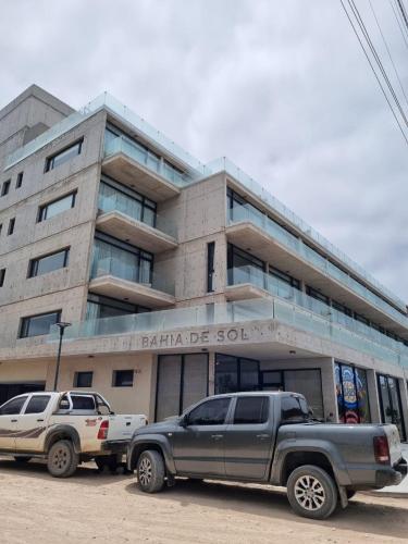 Alquiler De Departamento Monoambiente Con Terraza, Frente Al Mar En La Costa Quequén, Con Pileta, Solarium y Sum Con Parrilla