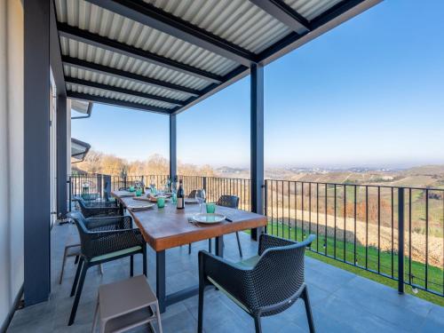 Apartment Tenuta Bricco San Giorgio by Interhome in Vinchio