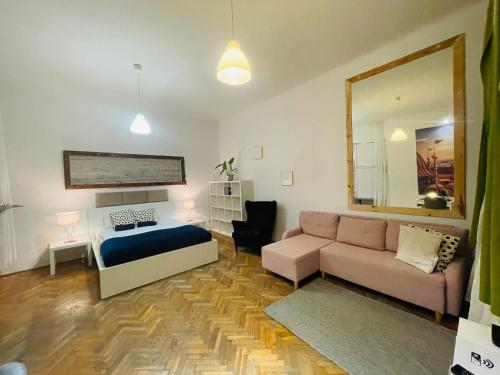 Roller Aparthotel Room Type - Deluxe Apartment