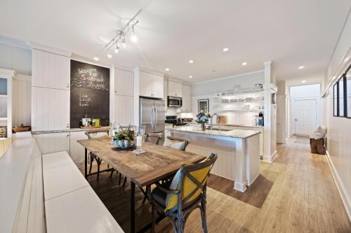 1728 Fiddlers Cove 1728 Fiddlers Cove