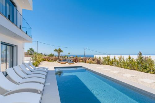 ทัศนียภาพ, Casa Evangeline, luxury villa with ocean view in ปรายา ดา อเรย์อา บรังกา