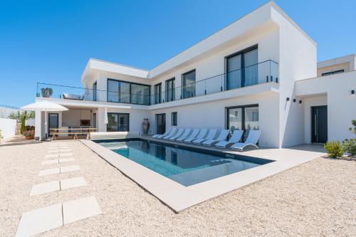 ทัศนียภาพ, Casa Evangeline, luxury villa with ocean view in ปรายา ดา อเรย์อา บรังกา