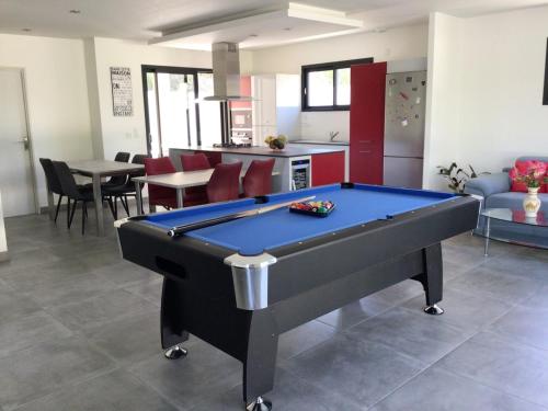 Exceptional OASIS in wooded area in Laveyron gîte à louer Beausemblant