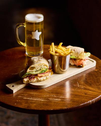 The Harcourt Arms - image 2