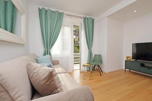 Graceful Apartment near St Peter METRO 100 mt, Roma (foto 8)