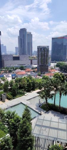 A G I-L-E Sky`View Suites KL - image 6