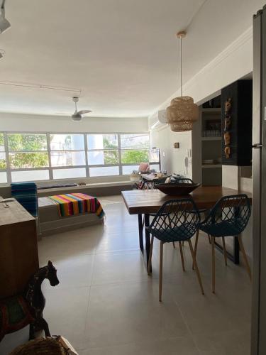 Anuncio teste near Mesa 10 Guaruja