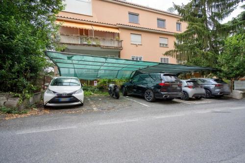 Vatican City Historic Center -Luxury Flat with Garden and Private Parking, Rom (Foto 7)