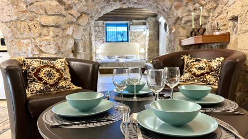 Facilities, Jacuzzi Suite Near Lighthouse in Acre