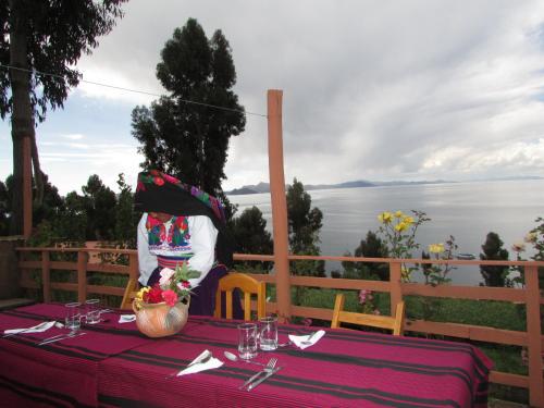 Restaurante, Titicaca Chaska Wasi Amantani in Ocosuyo
