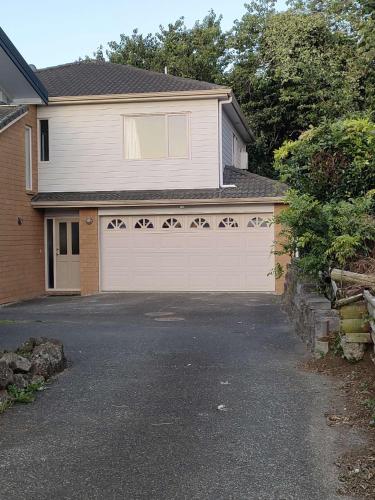 المنظر الخارجي, 5 Bedroom sweet House 82A Richardson Road in جبل ألبرت